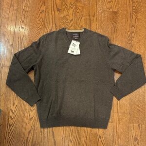 Black Brown 1826 V-Neck Sweater in Rich Brown